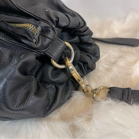 Romeo & Juliet Black Purse - Picture 5 of 10